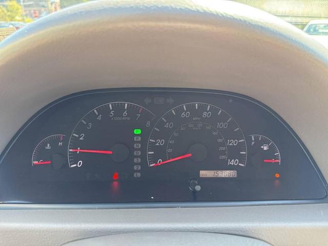 Photo of 2005 Silver Toyota Camry