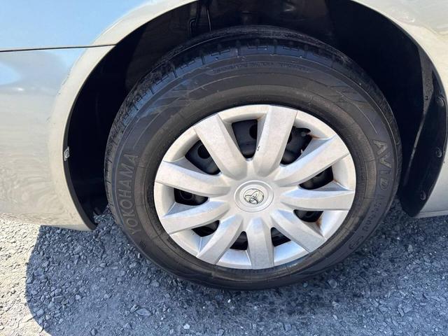 Photo of 2005 Silver Toyota Camry