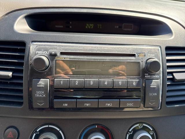 Photo of 2005 Silver Toyota Camry
