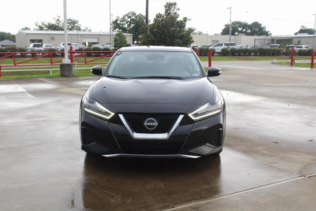 Photo of 2023 Super Black Nissan Maxima