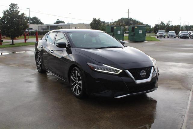Photo of 2023 Super Black Nissan Maxima