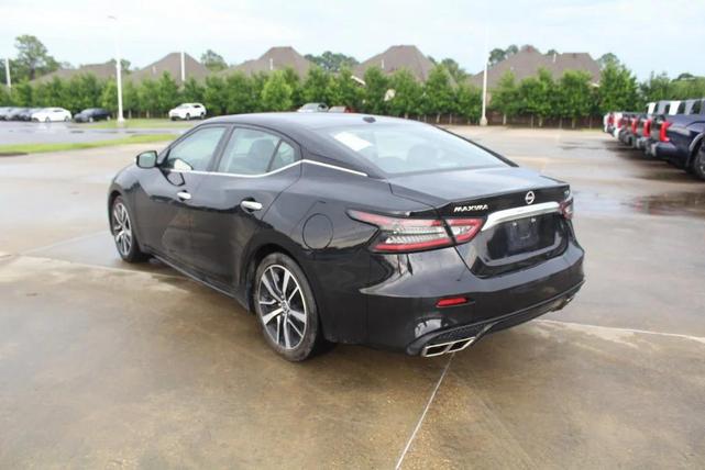 Photo of 2023 Super Black Nissan Maxima