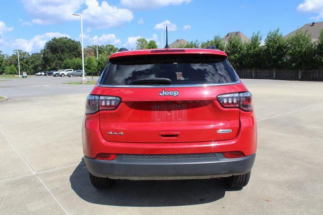 Photo of 2024 Gray Jeep Compass