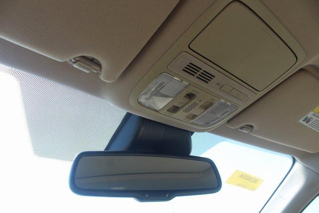 Photo of 2015 White Orchid Pearl Honda Accord Hybrid