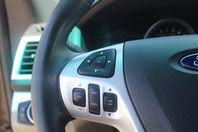 Photo of 2015 Tan Ford Explorer