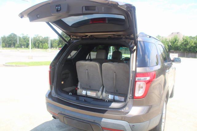 Photo of 2015 Tan Ford Explorer