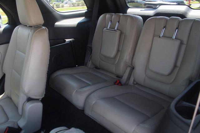 Photo of 2015 Tan Ford Explorer