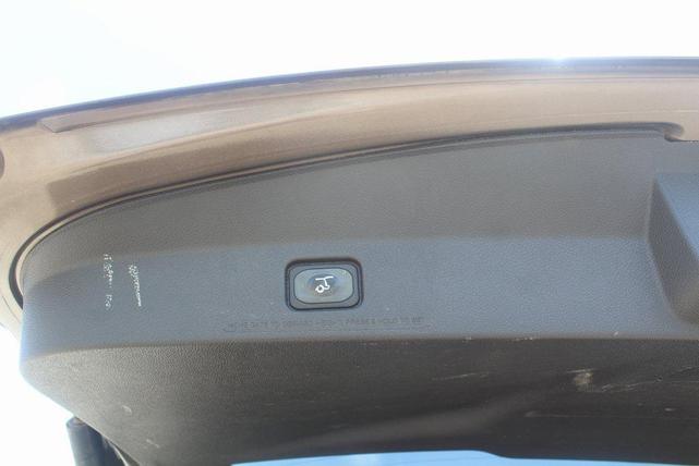 Photo of 2015 Tan Ford Explorer