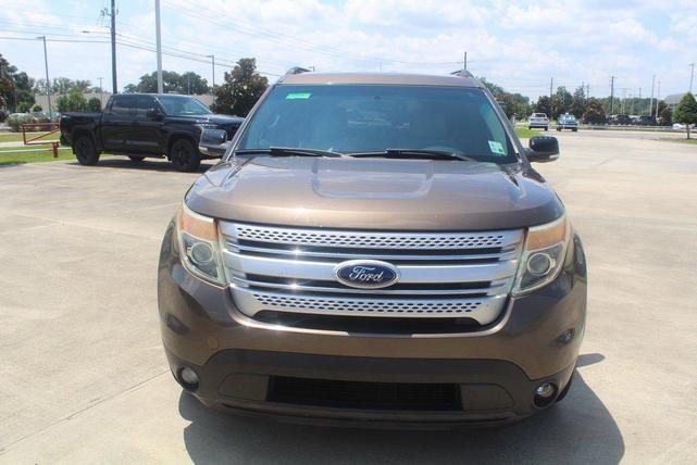 Photo of 2015 Tan Ford Explorer