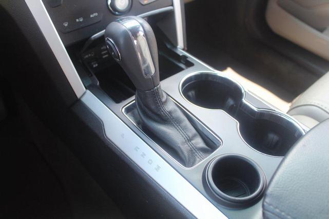 Photo of 2015 Tan Ford Explorer