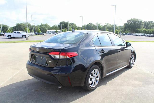 Photo of 2023 Midnight Black Metallic Toyota Corolla