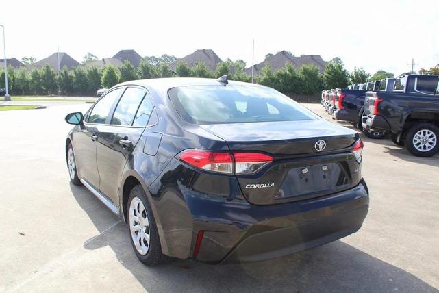 Photo of 2023 Midnight Black Metallic Toyota Corolla