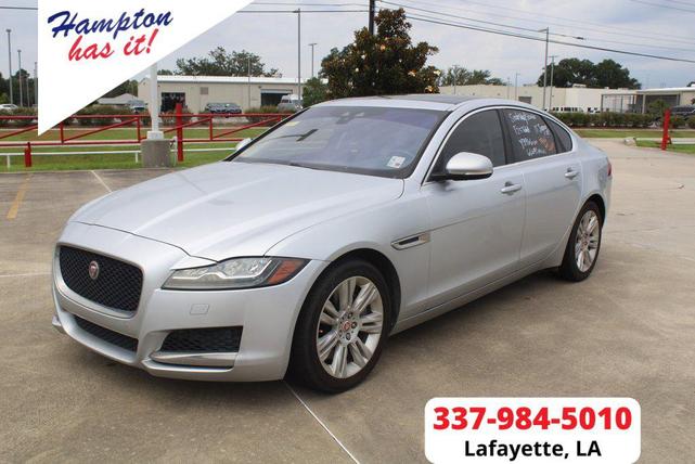 Photo of 2017 Silver Jaguar XF