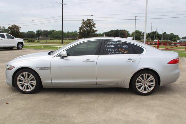 Photo of 2017 Silver Jaguar XF