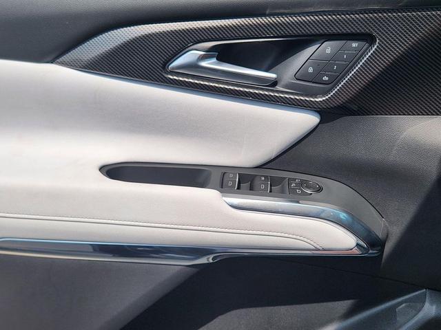 Photo of 2026 Lakeshore Blue Metallic Chevrolet Traverse