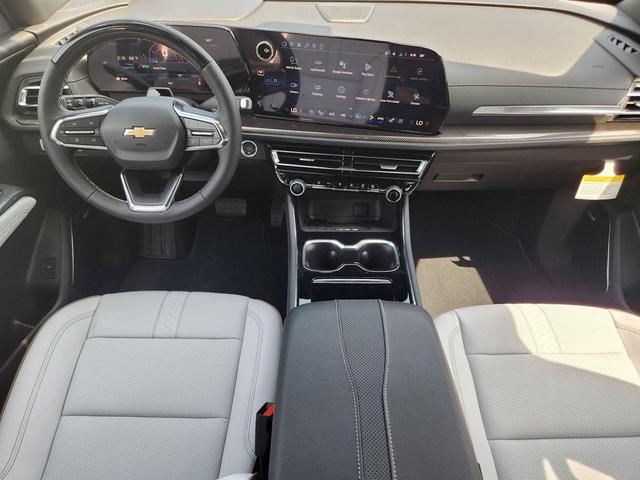 Photo of 2026 Lakeshore Blue Metallic Chevrolet Traverse