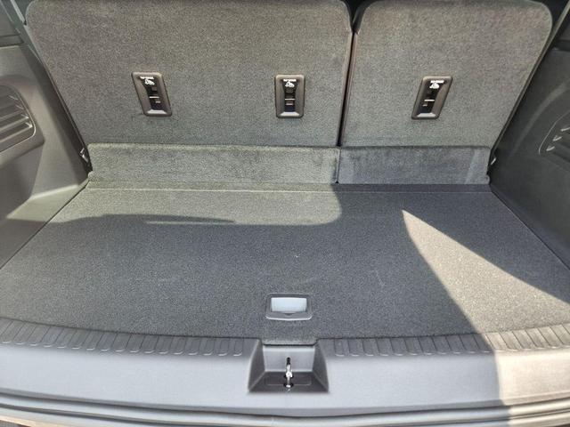 Photo of 2026 Lakeshore Blue Metallic Chevrolet Traverse