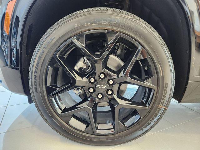 Photo of 2026 Mosaic Black Metallic Chevrolet Traverse
