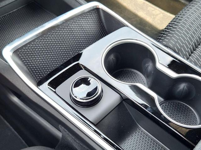 Photo of 2026 Mosaic Black Metallic Chevrolet Equinox