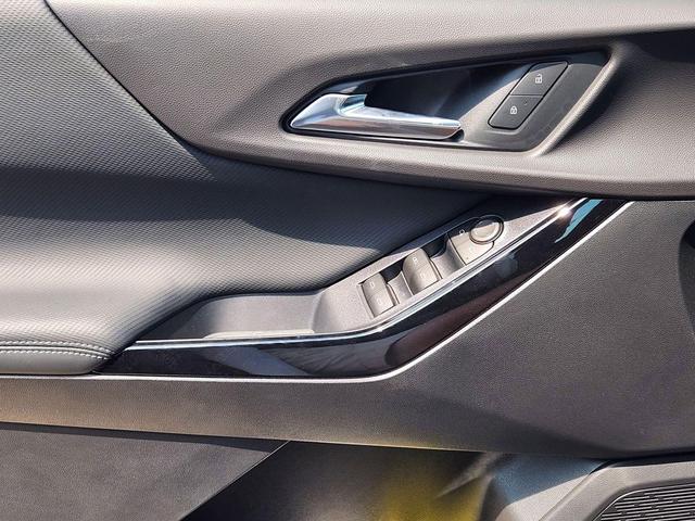 Photo of 2026 Mosaic Black Metallic Chevrolet Equinox