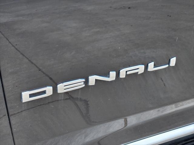 Photo of 2022 Onyx Black GMC Yukon