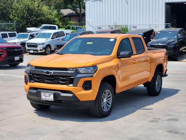 Photo of 2026 Sunrise Orange Chevrolet Colorado