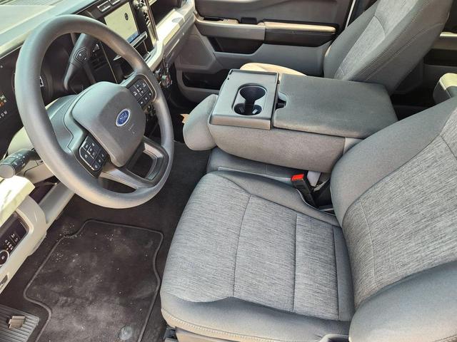 Photo of 2023 Oxford White Ford F-250