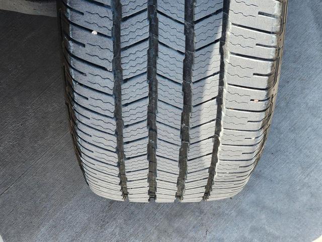 Photo of 2022 White Frost Tricoat GMC Sierra 1500