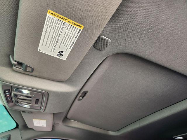 Photo of 2022 White Frost Tricoat GMC Sierra 1500