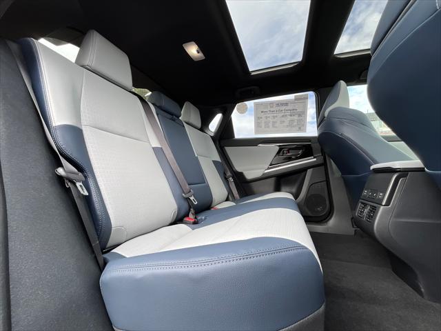 Photo of 2025 Harbor Mist Gray Pearl Paint Subaru Solterra