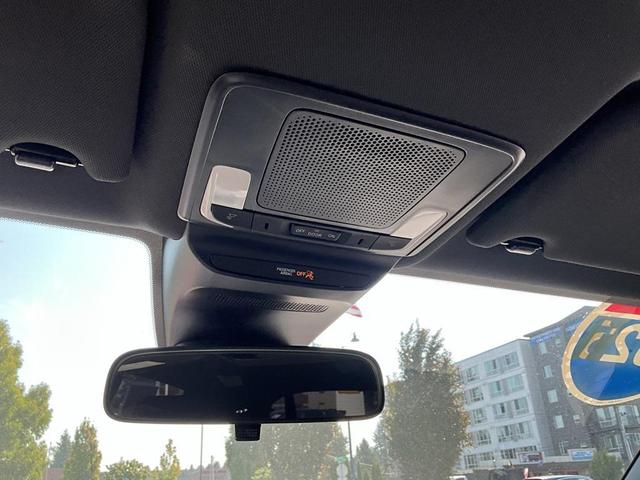 Photo of 2025 Milano Red Honda HR-V