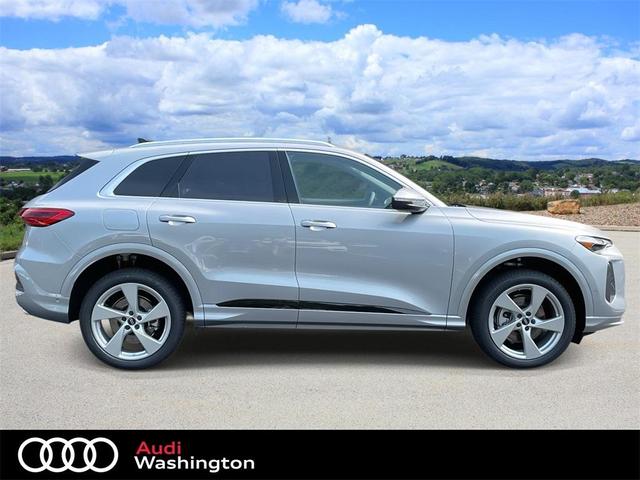 Photo of 2025 Florett Silver Metallic Audi Q5
