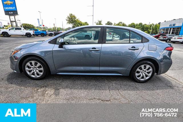 Photo of 2023 Blue Toyota Corolla