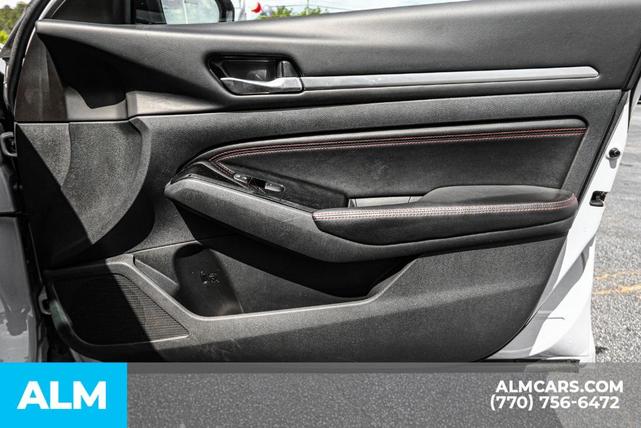 Photo of 2023 Gray Nissan Altima
