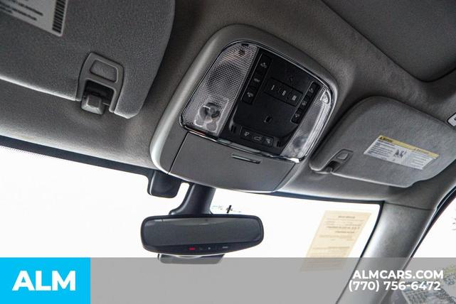 Photo of 2021 Granite Crystal Clearcoat Metallic Jeep Grand Cherokee