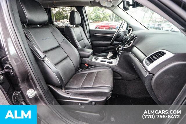Photo of 2021 Granite Crystal Clearcoat Metallic Jeep Grand Cherokee