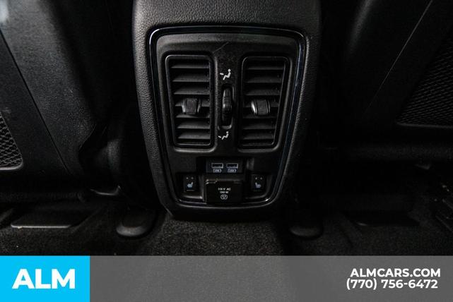 Photo of 2021 Granite Crystal Clearcoat Metallic Jeep Grand Cherokee