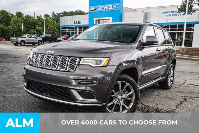 Photo of 2021 Granite Crystal Clearcoat Metallic Jeep Grand Cherokee