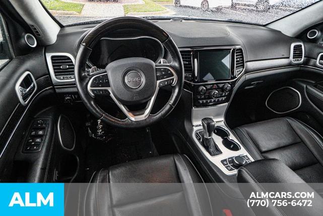 Photo of 2021 Granite Crystal Clearcoat Metallic Jeep Grand Cherokee