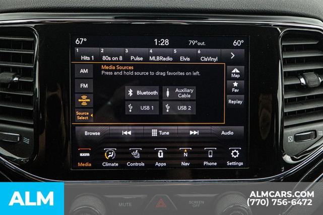 Photo of 2021 Granite Crystal Clearcoat Metallic Jeep Grand Cherokee