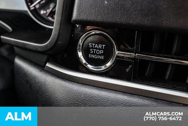Photo of 2023 Blue Mitsubishi Outlander