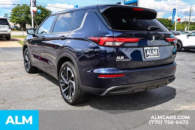 Photo of 2023 Blue Mitsubishi Outlander