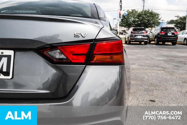 Photo of 2023 Gun Metallic Nissan Altima