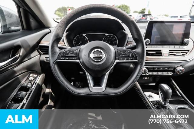 Photo of 2023 Gun Metallic Nissan Altima
