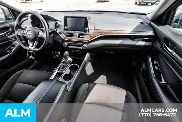 Photo of 2023 Gun Metallic Nissan Altima