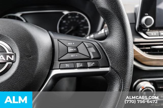 Photo of 2023 Gun Metallic Nissan Altima