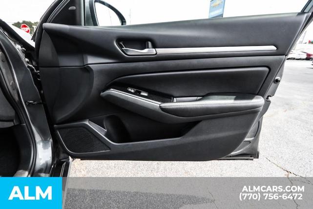 Photo of 2023 Gun Metallic Nissan Altima