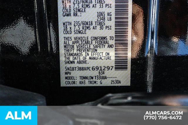 Photo of 2023 Black Nissan Rogue