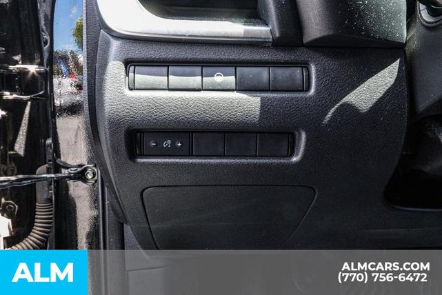 Photo of 2023 Black Nissan Rogue