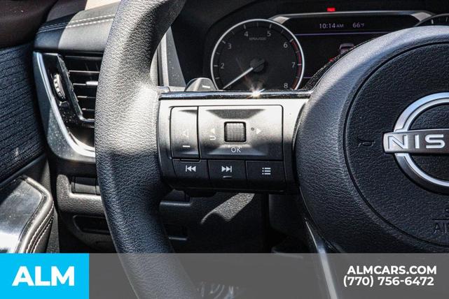Photo of 2023 Black Nissan Rogue